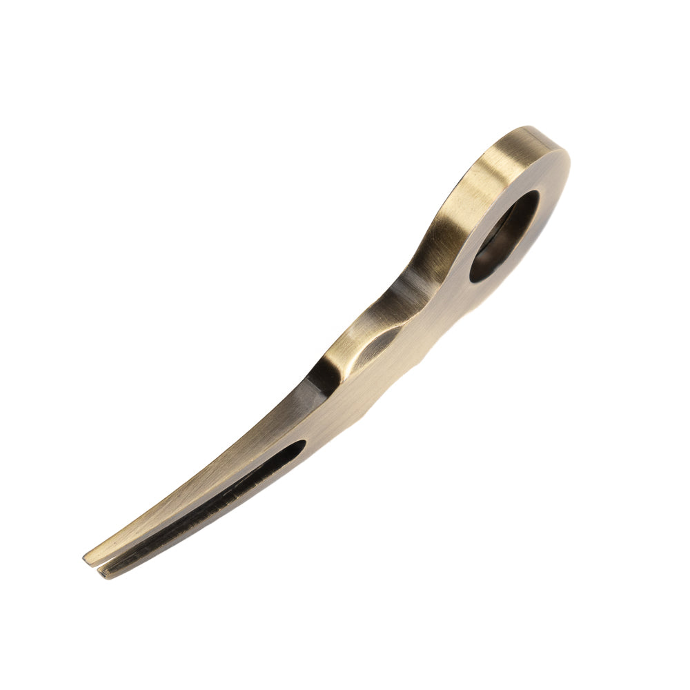 Snell NEWロゴ入りマーカー付 グリーンフォーク(Divot Tool)